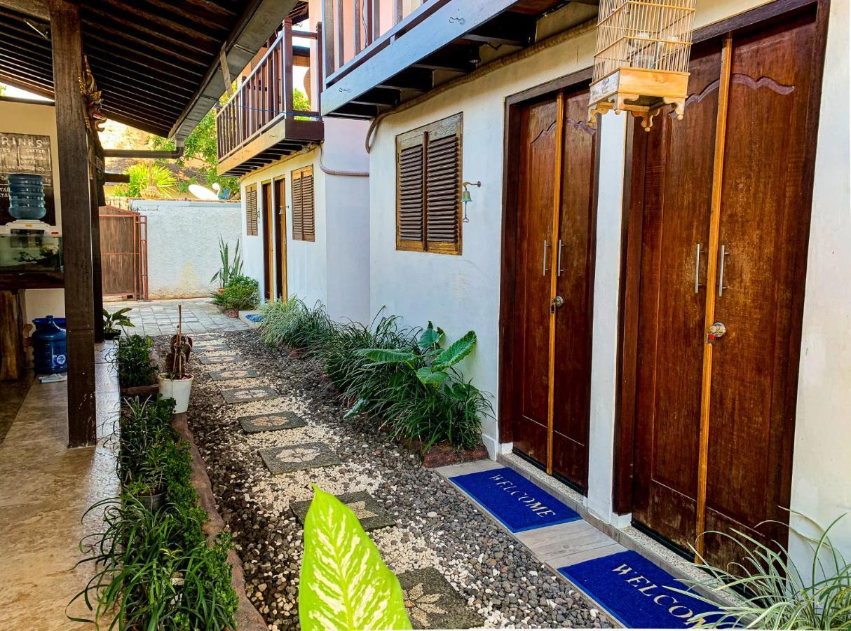 Capung Guesthouse Jimbaran  Ngoại thất bức ảnh